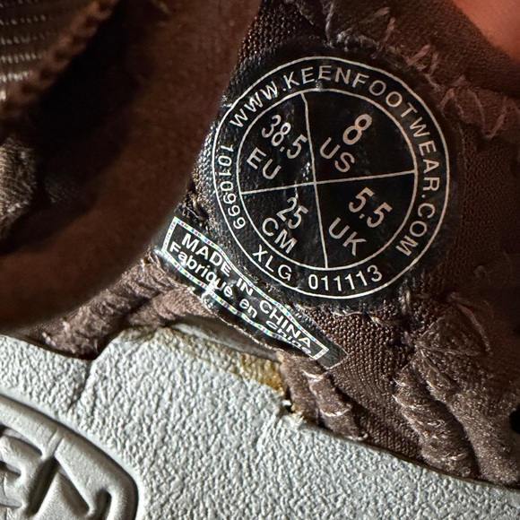 Keen Brown Sandals. Womens Size 8. - Picture 11 of 11